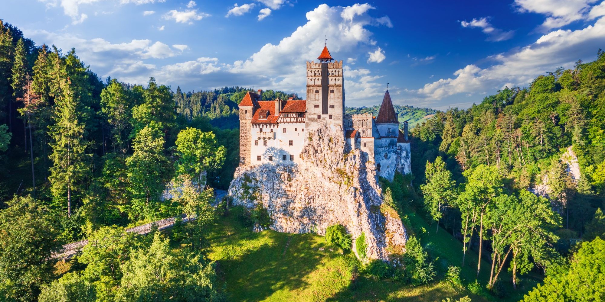Widok na Zamek Bran, Transylwania, Rumunia